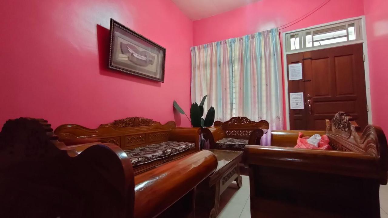 Zulaikha'S Homestay Ulu Tiram Johor Bahru Eksteriør bilde