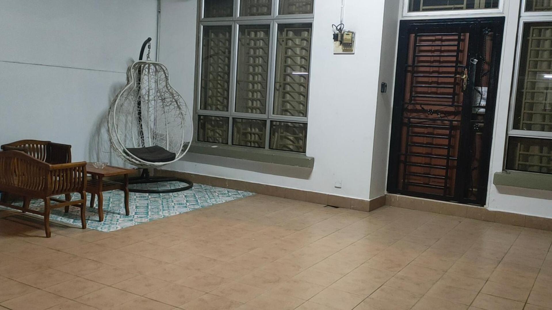 Zulaikha'S Homestay Ulu Tiram Johor Bahru Eksteriør bilde