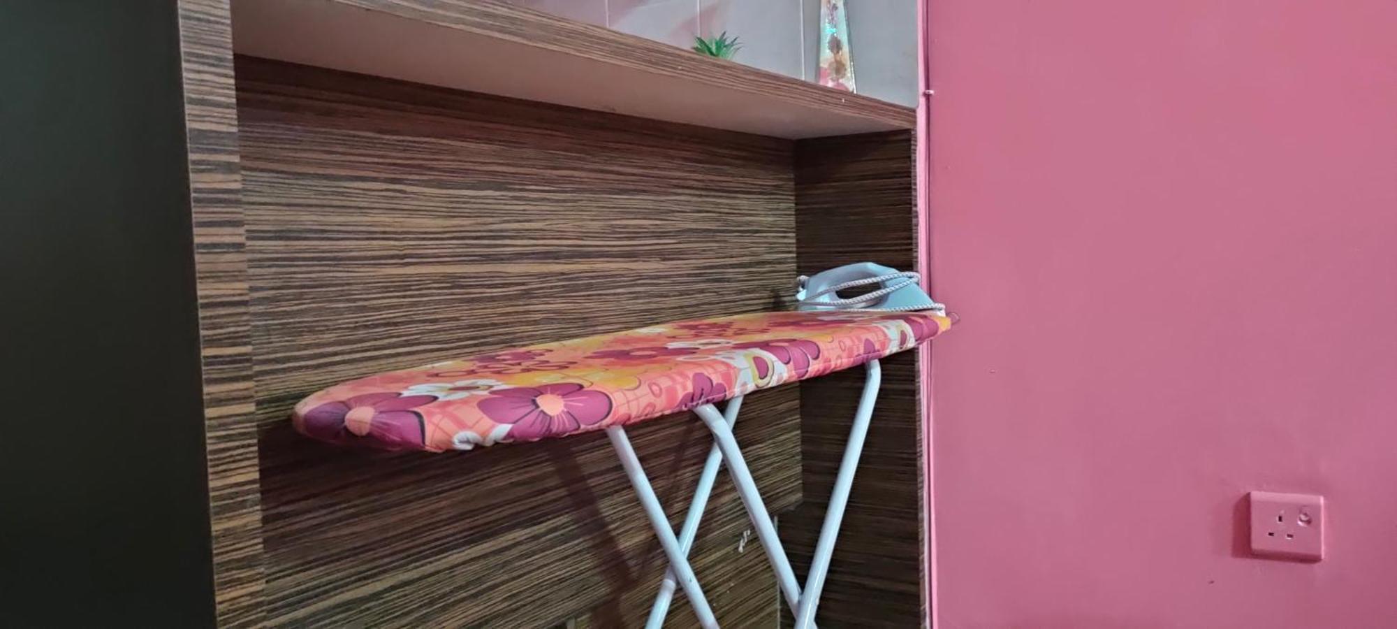 Zulaikha'S Homestay Ulu Tiram Johor Bahru Eksteriør bilde